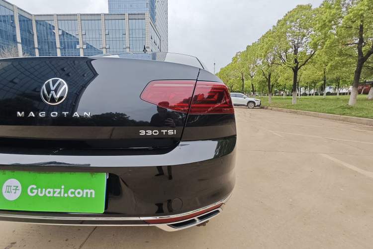 Used Volkswagen Magotan 2023 2 Million Units Commemorative Edition 330TSI DSG Luxury Version Exterior 12