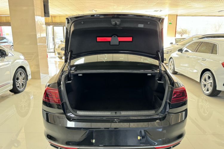 Used Volkswagen Magotan 2023 2 Million Units Commemorative Edition 330TSI DSG Luxury Version Exterior 14