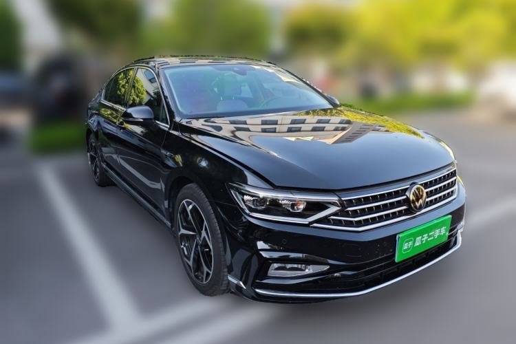 Used Volkswagen Magotan 2023 2 Million Units Commemorative Edition 330TSI DSG Luxury Version Exterior 2
