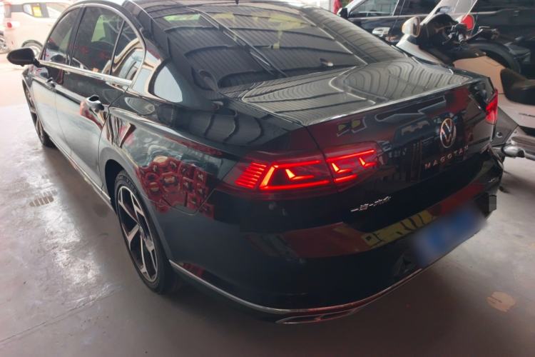 Used Volkswagen Magotan 2023 2 Million Units Limited Edition 330TSI DSG Leading Version Exterior 2