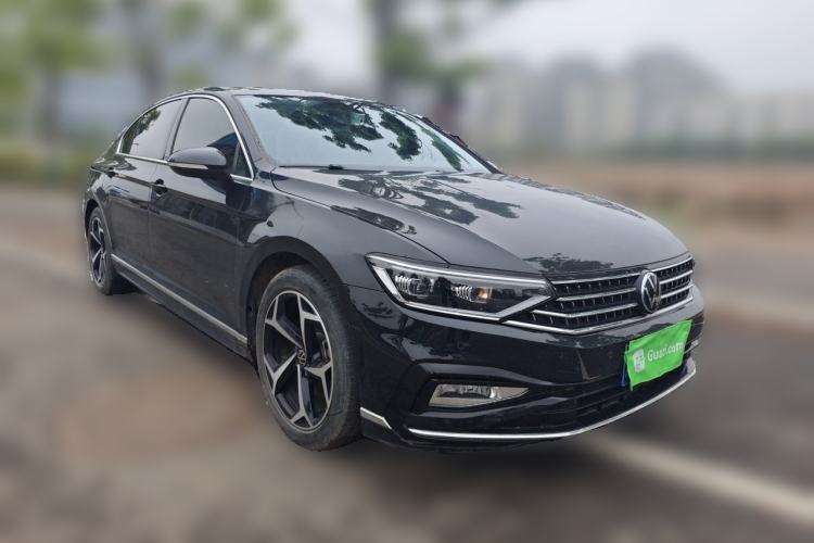 Used Volkswagen Magotan 2023 2 Million Units Limited Edition 330TSI DSG Leading Version Exterior 2