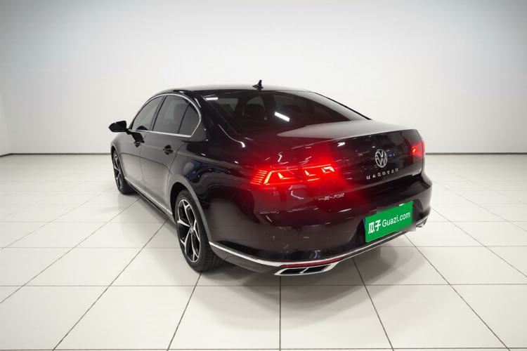 Used Volkswagen Magotan 2023 2 Million Units Limited Edition 330TSI DSG Leading Version Exterior 2