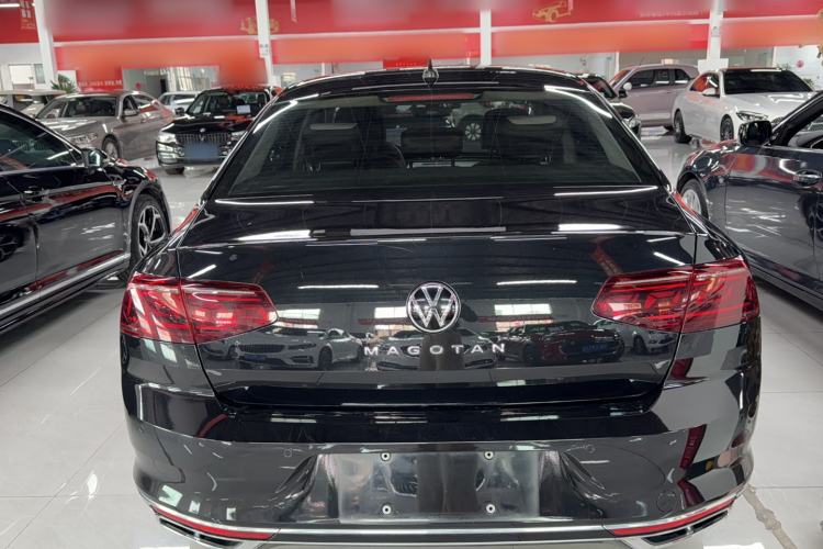 Used Volkswagen Magotan 2023 2 Million Units Limited Edition 330TSI DSG Leading Version Exterior 2