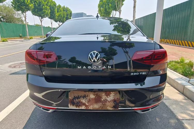 Used Volkswagen Magotan 2023 2 Million Units Commemorative Edition 330TSI DSG Luxury Version Exterior 2