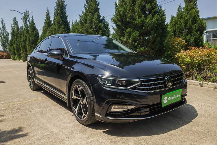 Used Volkswagen Magotan 2023 2 Million Units Commemorative Edition 330TSI DSG Luxury Version Exterior 2