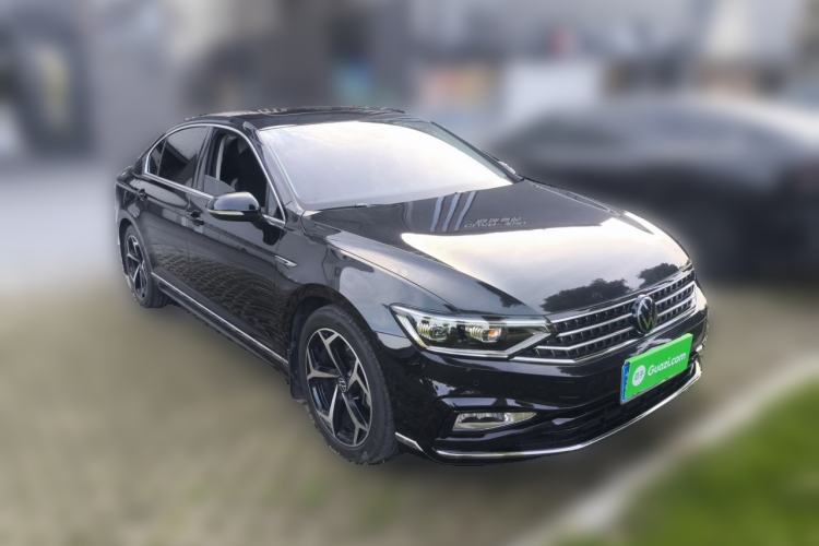 Used Volkswagen Magotan 2023 2 Million Units Commemorative Edition 330TSI DSG Luxury Version Exterior 2