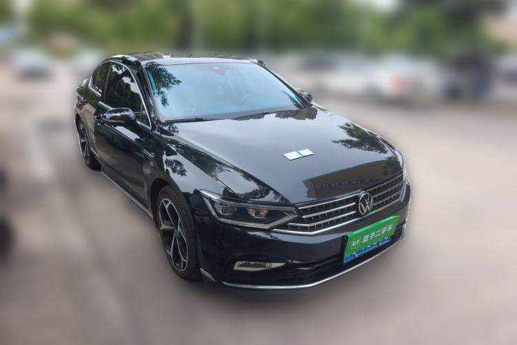 Used Volkswagen Magotan 2023 2 Million Units Commemorative Edition 330TSI DSG Luxury Version Exterior 2