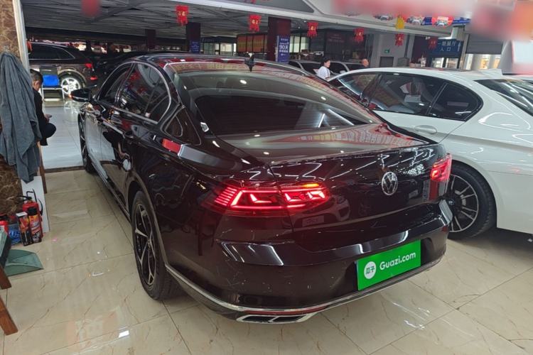 Used Volkswagen Magotan 2023 2 Million Units Limited Edition 330TSI DSG Leading Version Exterior 2