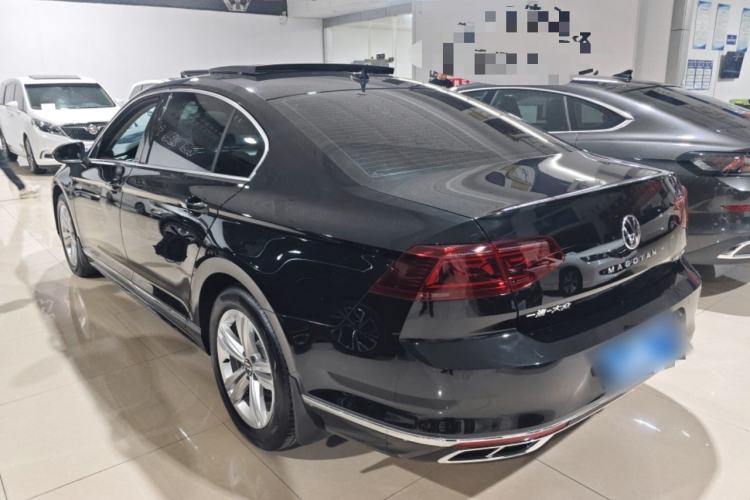 Used Volkswagen Magotan 2023 2 Million Units Limited-Edition 280TSI DSG Comfort Version Exterior 2