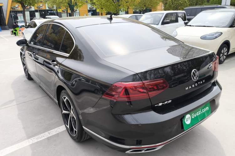 Used Volkswagen Magotan 2023 2 Million Units Commemorative Edition 330TSI DSG Luxury Version Exterior 2