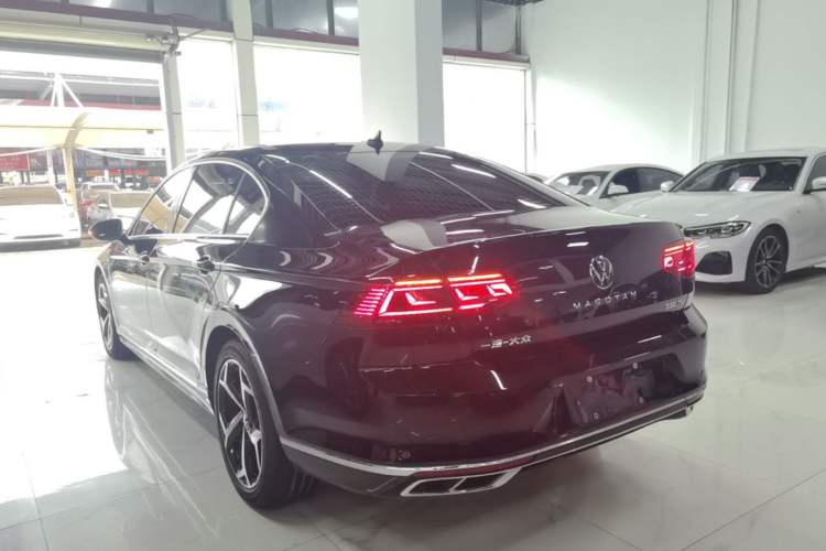 Used Volkswagen Magotan 2023 2 Million Units Limited Edition 330TSI DSG Leading Version Exterior 2