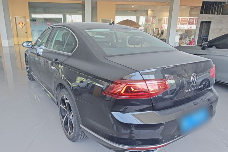 Used Volkswagen Magotan 2023 2 Million Units Commemorative Edition 330TSI DSG Luxury Version Exterior 2