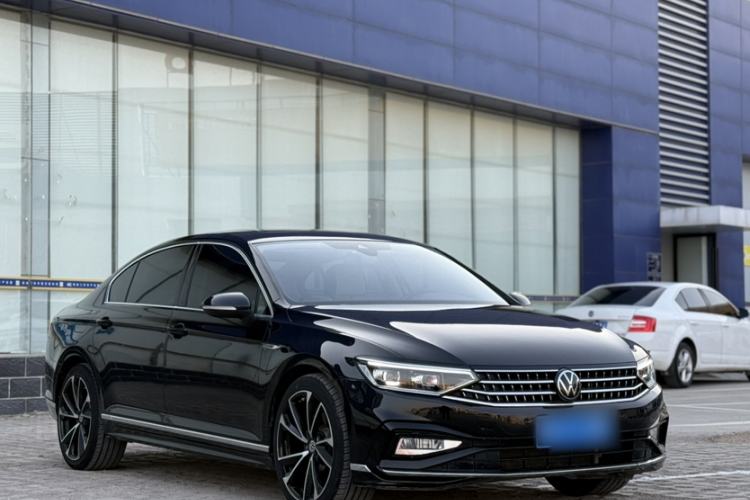 Used Volkswagen Magotan 2023 2 Million Units Commemorative Edition 330TSI DSG Luxury Version Exterior 2