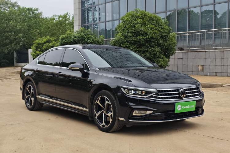 Used Volkswagen Magotan 2023 2 Million Units Commemorative Edition 330TSI DSG Luxury Version Exterior 2