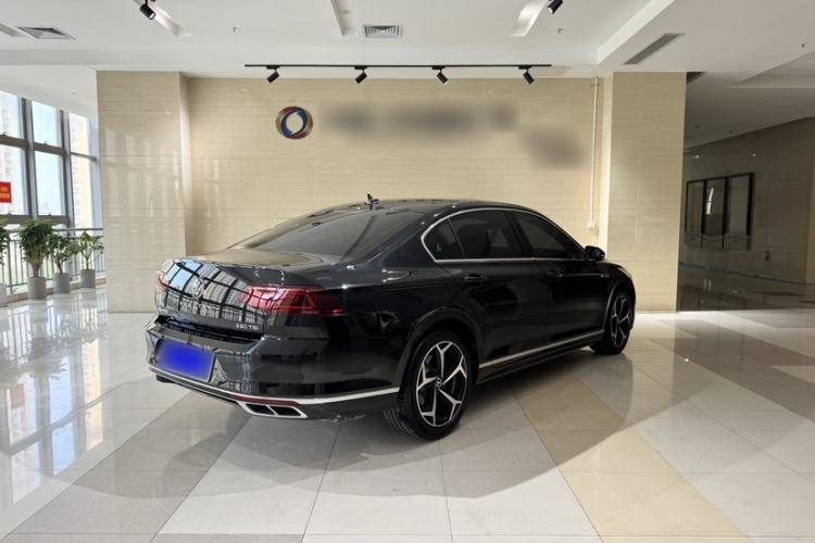 Used Volkswagen Magotan 2023 2 Million Units Commemorative Edition 330TSI DSG Luxury Version Exterior 2