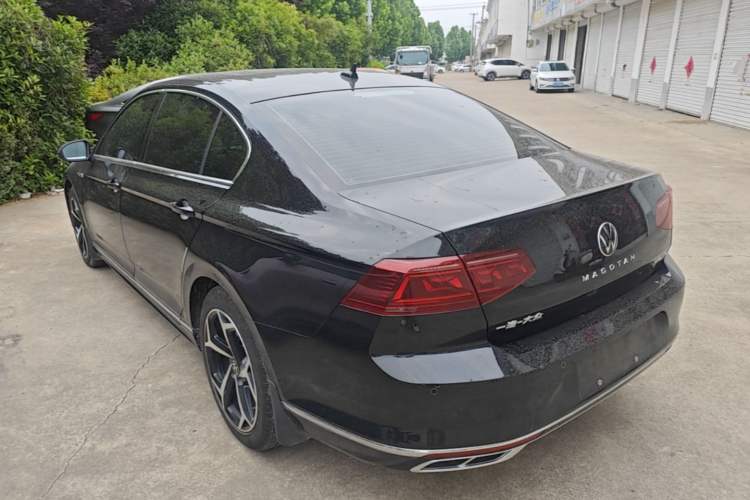 Used Volkswagen Magotan 2023 2 Million Units Commemorative Edition 330TSI DSG Luxury Version Exterior 2