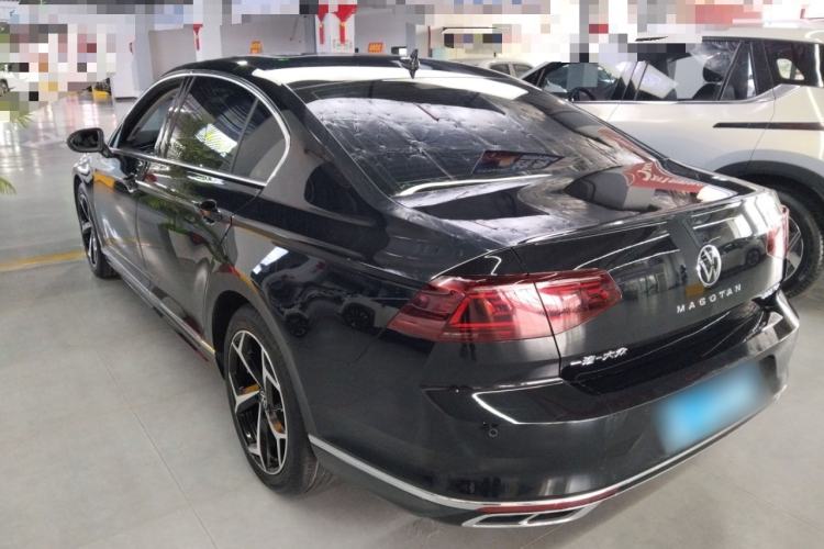 Used Volkswagen Magotan 2023 2 Million Units Commemorative Edition 330TSI DSG Luxury Version Exterior 2