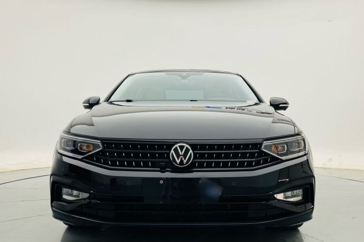 Used Volkswagen Magotan 2023 2 Million Units Commemorative Edition 330TSI DSG Luxury Version Exterior 2