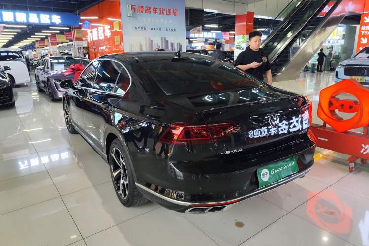 Used Volkswagen Magotan 2023 2 Million Units Limited Edition 330TSI DSG Leading Version Exterior 2