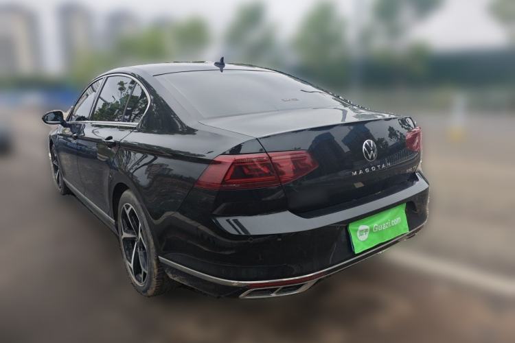 Used Volkswagen Magotan 2023 2 Million Units Limited Edition 330TSI DSG Leading Version Exterior 3