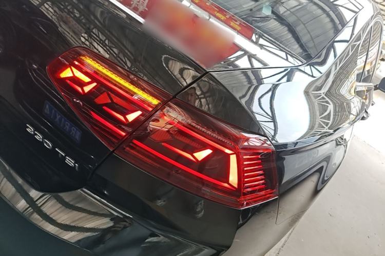 Used Volkswagen Magotan 2023 2 Million Units Commemorative Edition 330TSI DSG Luxury Version Exterior 3