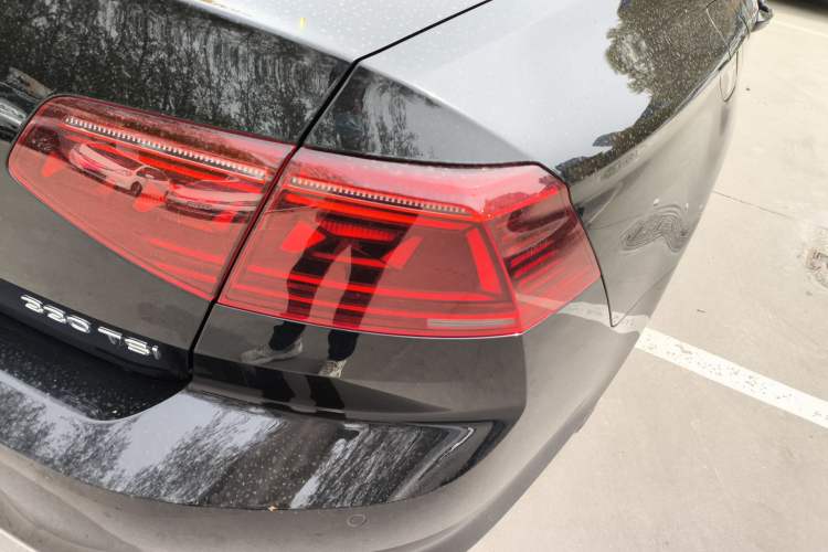 Used Volkswagen Magotan 2023 2 Million Units Commemorative Edition 330TSI DSG Luxury Version Exterior 3