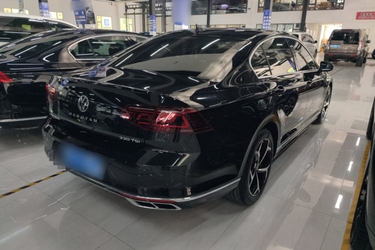 Used Volkswagen Magotan 2023 2 Million Units Limited Edition 330TSI DSG Leading Version Exterior 3