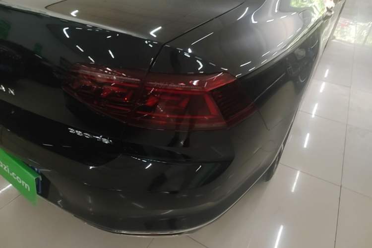 Used Volkswagen Magotan 2023 2 Million Units Commemorative Edition 330TSI DSG Luxury Version Exterior 3