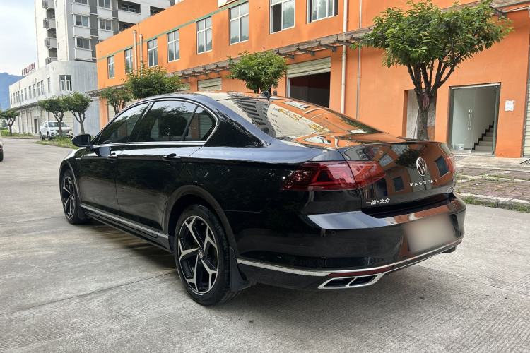 Used Volkswagen Magotan 2023 2 Million Units Commemorative Edition 330TSI DSG Luxury Version Exterior 3