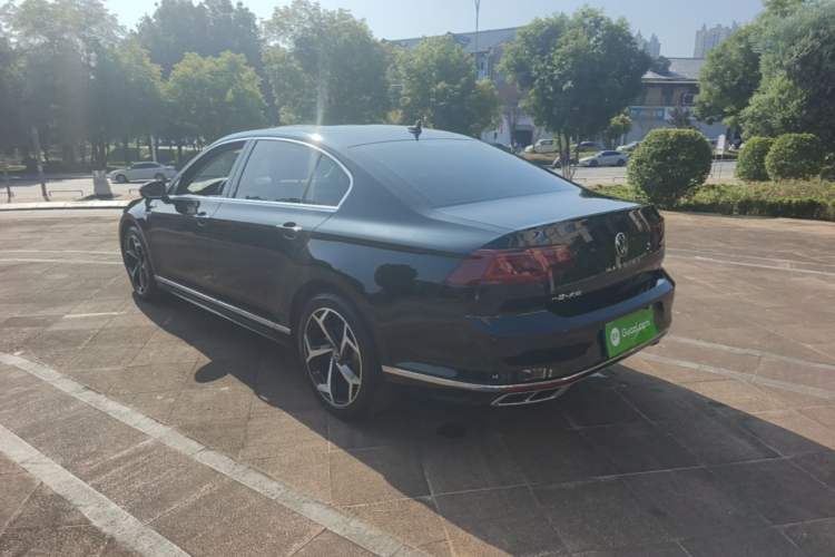 Used Volkswagen Magotan 2023 2 Million Units Commemorative Edition 330TSI DSG Luxury Version Exterior 3