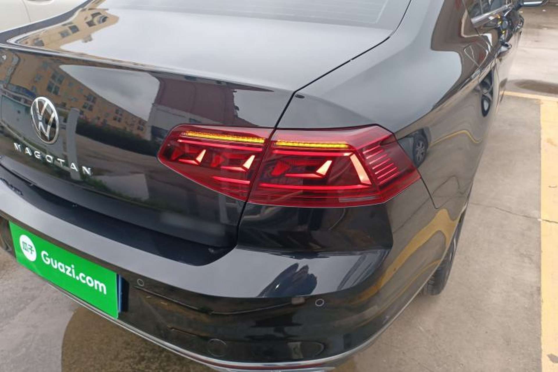 Used Volkswagen Magotan 2023 2 Million Units Limited Edition 330TSI DSG Leading Version Exterior 3