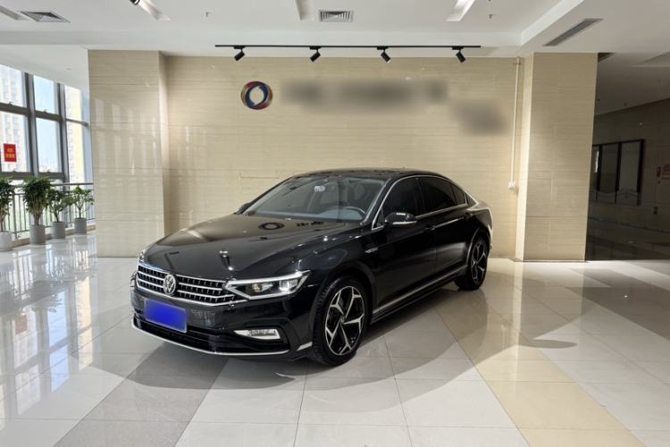 Used Volkswagen Magotan 2023 2 Million Units Commemorative Edition 330TSI DSG Luxury Version Exterior 3