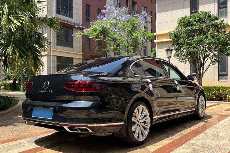 Used Volkswagen Magotan 2023 2 Million Units Commemorative Edition 330TSI DSG Luxury Version Exterior 4