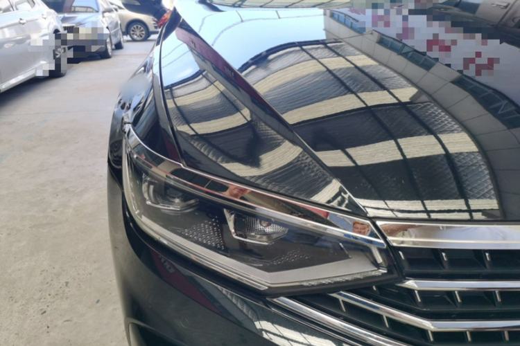 Used Volkswagen Magotan 2023 2 Million Units Limited-Edition 280TSI DSG Comfort Version Exterior 4