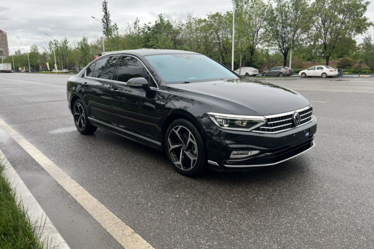 Used Volkswagen Magotan 2023 2 Million Units Commemorative Edition 330TSI DSG Luxury Version Exterior 4