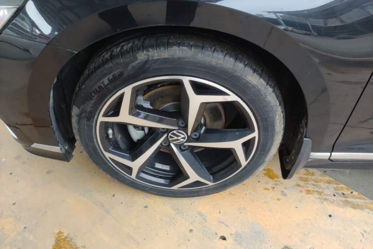 Used Volkswagen Magotan 2023 2 Million Units Commemorative Edition 330TSI DSG Luxury Version Exterior 4