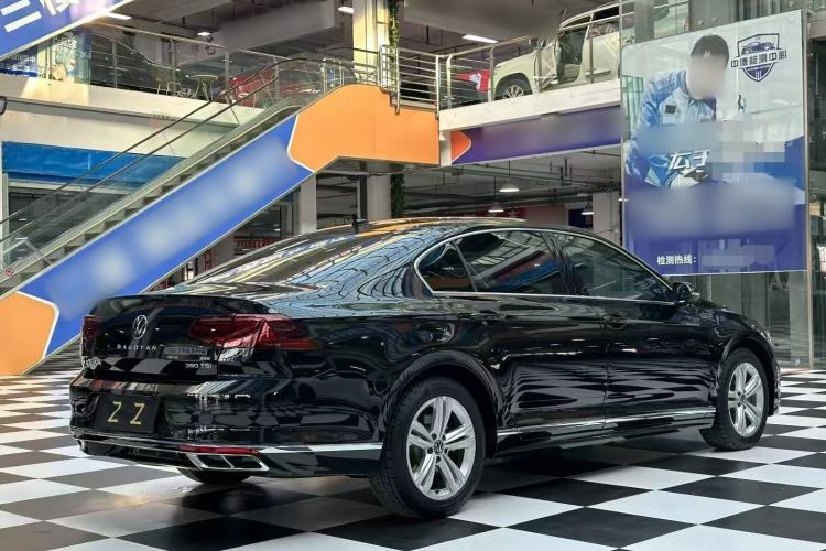 Used Volkswagen Magotan 2023 2 Million Units Limited-Edition 280TSI DSG Comfort Version Exterior 4