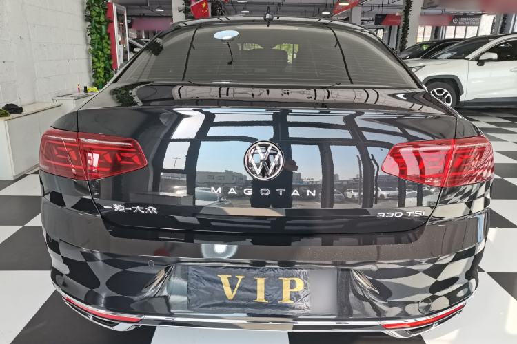 Used Volkswagen Magotan 2023 2 Million Units Commemorative Edition 330TSI DSG Luxury Version Exterior 4