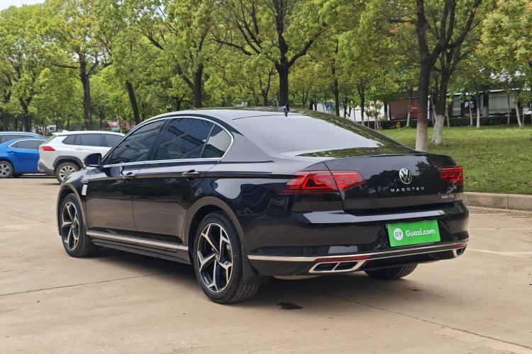 Used Volkswagen Magotan 2023 2 Million Units Commemorative Edition 330TSI DSG Luxury Version Exterior 4