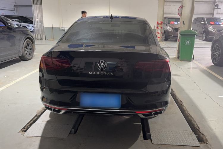 Used Volkswagen Magotan 2023 2 Million Units Limited Edition 330TSI DSG Leading Version Exterior 4