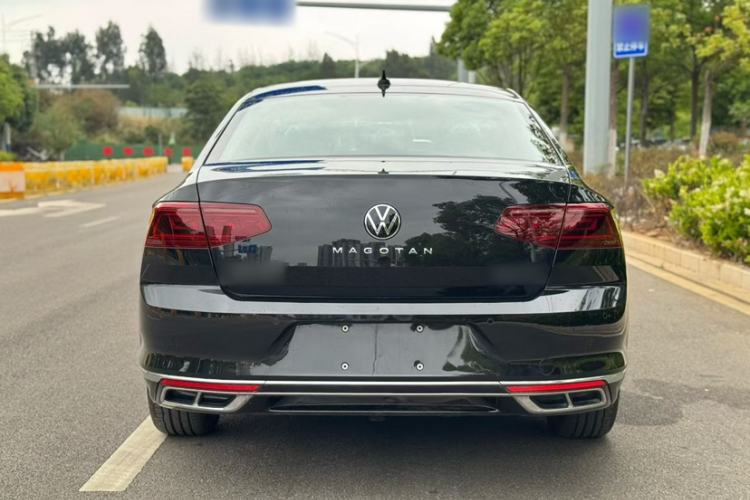 Used Volkswagen Magotan 2023 2 Million Units Limited-Edition 280TSI DSG Comfort Version Exterior 4