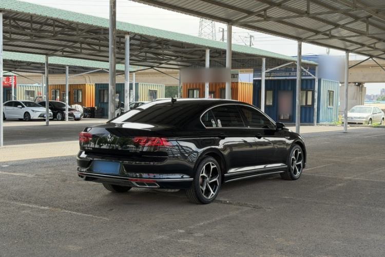 Used Volkswagen Magotan 2023 2 Million Units Commemorative Edition 330TSI DSG Luxury Version Exterior 5