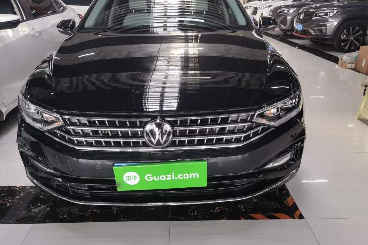Used Volkswagen Magotan 2023 2 Million Units Commemorative Edition 330TSI DSG Luxury Version Exterior 5