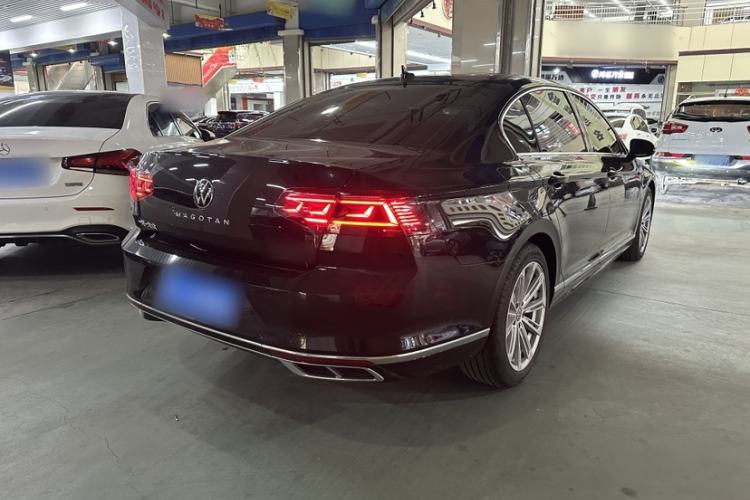 Used Volkswagen Magotan 2023 2 Million Units Commemorative Edition 330TSI DSG Luxury Version Exterior 5