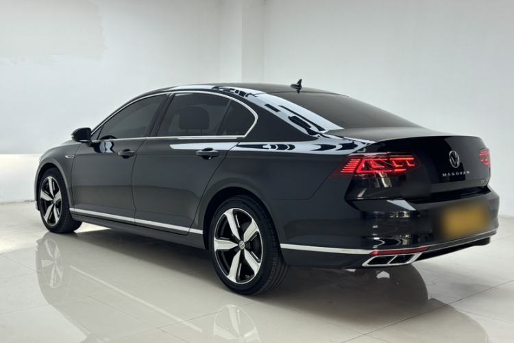 Used Volkswagen Magotan 2023 2 Million Units Commemorative Edition 330TSI DSG Luxury Version Exterior 5