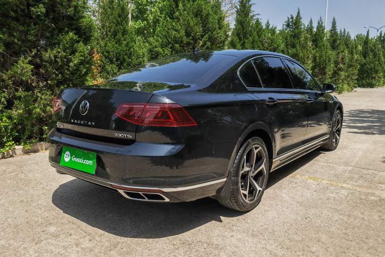 Used Volkswagen Magotan 2023 2 Million Units Commemorative Edition 330TSI DSG Luxury Version Exterior 5