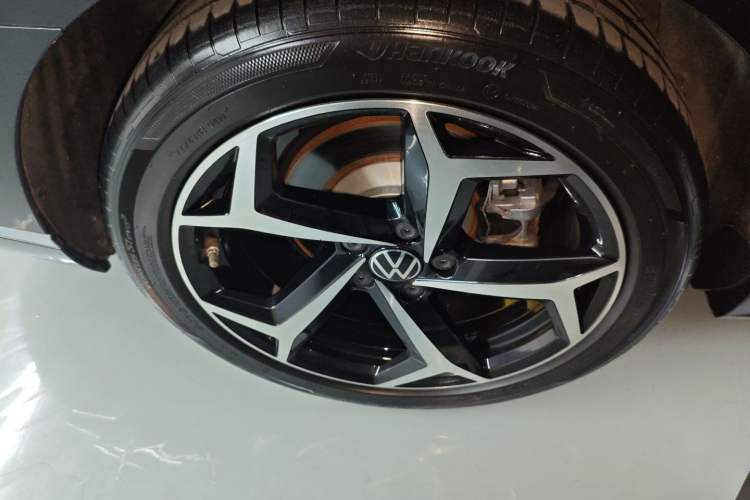 Used Volkswagen Magotan 2023 2 Million Units Commemorative Edition 330TSI DSG Luxury Version Exterior 5