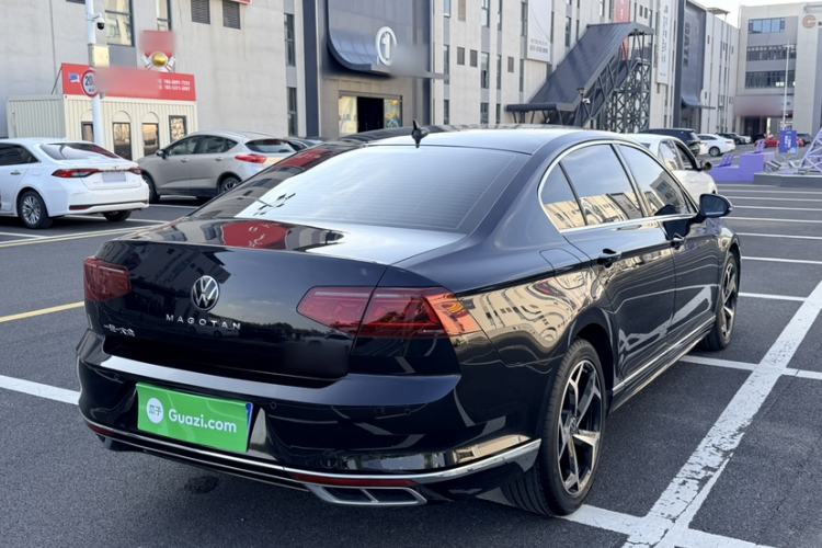 Used Volkswagen Magotan 2023 2 Million Units Commemorative Edition 330TSI DSG Luxury Version Exterior 5