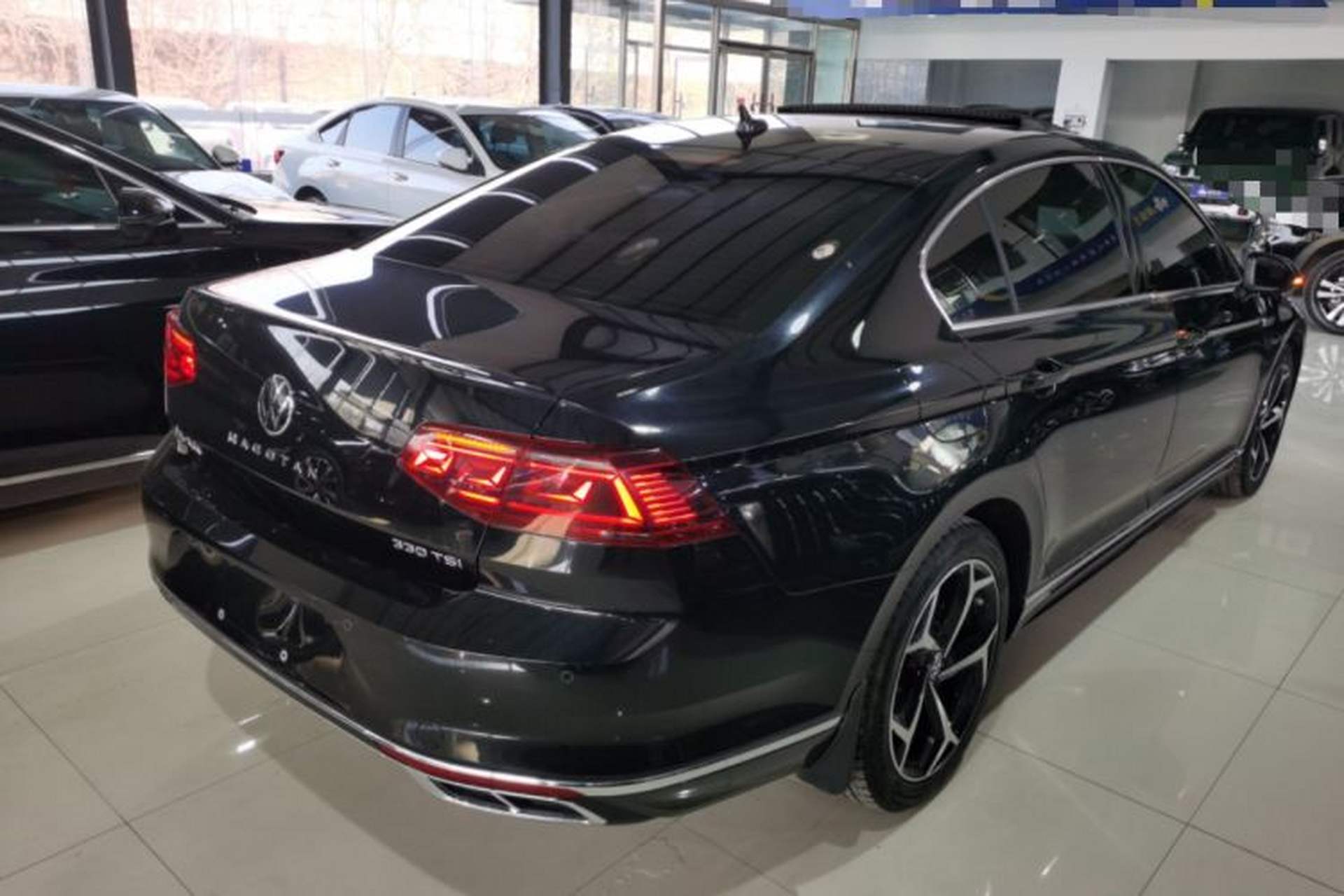 Used Volkswagen Magotan 2023 2 Million Units Commemorative Edition 330TSI DSG Luxury Version Exterior 5