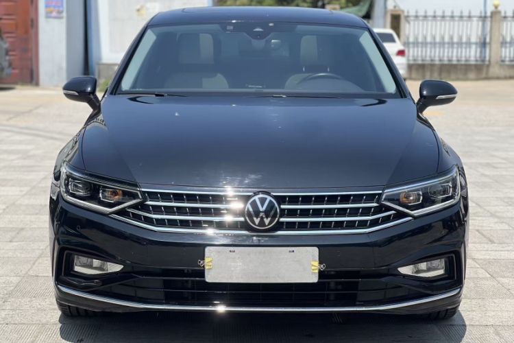 Used Volkswagen Magotan 2023 2 Million Units Commemorative Edition 330TSI DSG Luxury Version Exterior 5